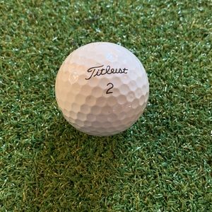 Pre-owned Titleist PRO V1. Pack of 40.